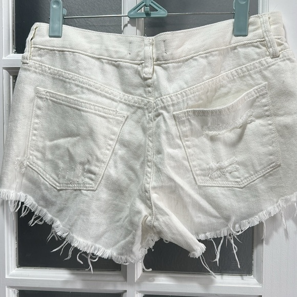 NWT Free People We The Free Living Good Vibrations White Denim Cutoff Shorts - Picture 9 of 11